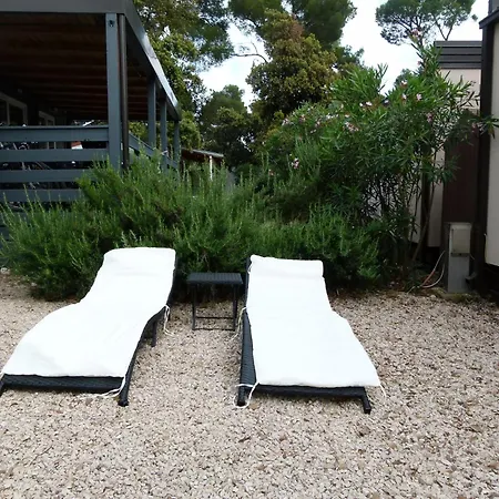 אתר קמפינג Mobile Homes Bugi