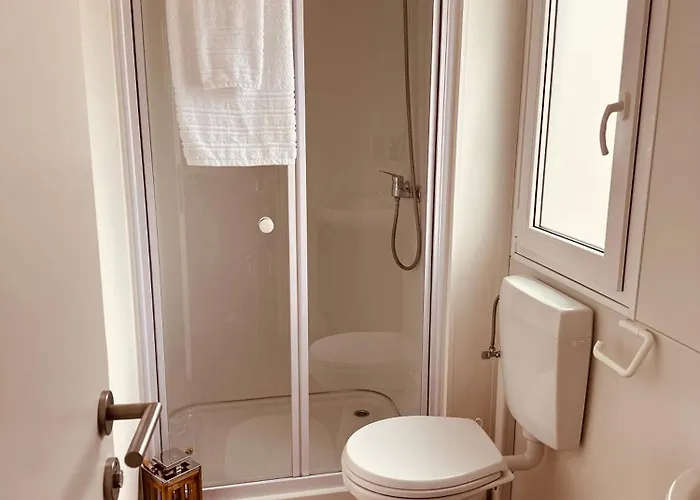 Mobile Homes Bugi * ביוגראד נה מורו