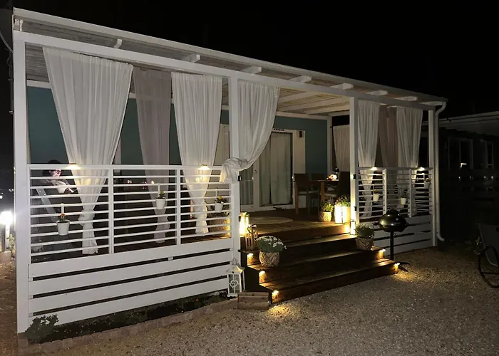 אתר קמפינג Mobile Homes Bugi ביוגראד נה מורו