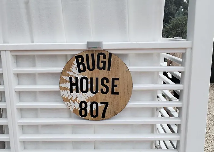 Mobile Homes Bugi Kemp